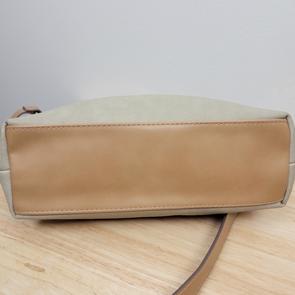 Elle Jae Gypset Painted Desert Ring Satchel in Dust Mesh Flower Detail Vegan - Picture 6 of 13